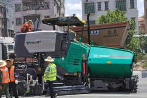 龙盛沥青一站式解决您的沥青工程问题