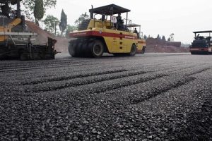 沥青路面施工多少钱一平米？